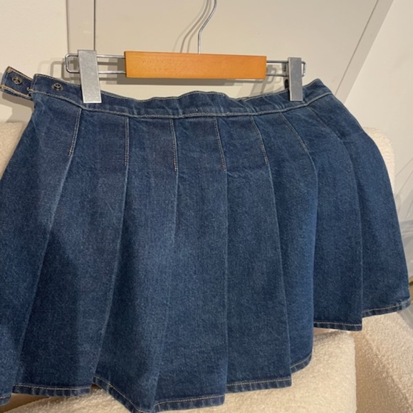 Sunday Best Denim Pleated Skirt Size 8 - Picture 2 of 2